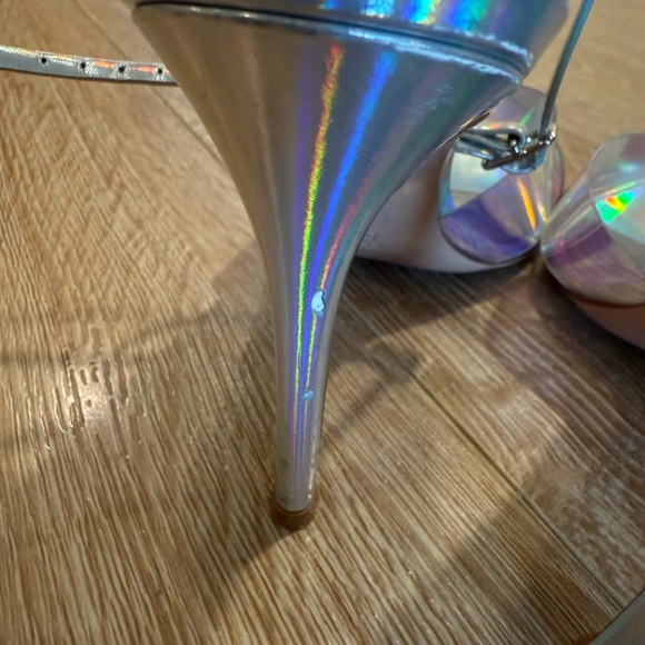 Gianvito Rossi Silver Hologram Stark Heeled Sandals - Picture 5 of 7